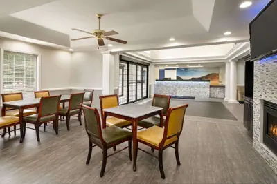 Photo 3 - Baymont by Wyndham Henderson Oxford