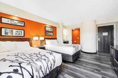 Photo 2 - Wingate by Wyndham Leesburg Florida