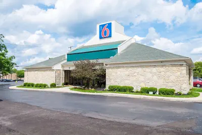 Photo 2 - Motel 6 Columbus, OH - OSU