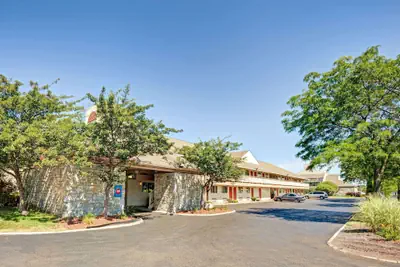 Photo 2 - Americas Best Value Inn & Suites Monroe
