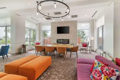Photo 5 - Hilton Garden Inn Portland Airport