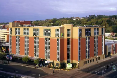 Photo 2 - Holiday Inn St. Paul Downtown by IHG