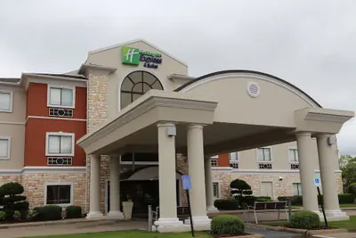 Photo 2 - Holiday Inn Express Hotel & Suites Greenville by IHG