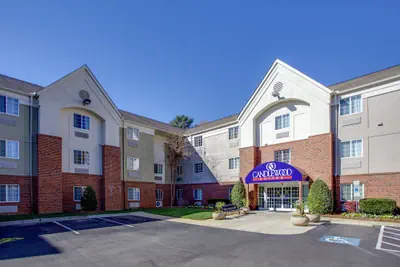 Photo 2 - Candlewood Suites Raleigh Crabtree by IHG