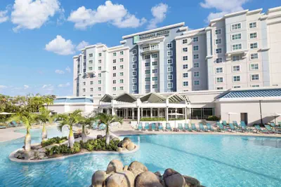 Photo 2 - Embassy Suites by Hilton San Juan Hotel & Casino