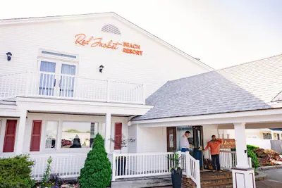 Photo 2 - Red Jacket Beach Resort