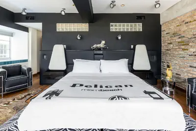 Photo 5 - Pelican Hotel