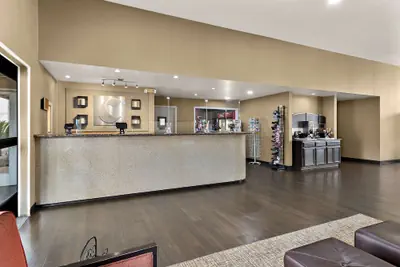 Photo 3 - Comfort Inn & Suites Sequoia/Kings Canyon