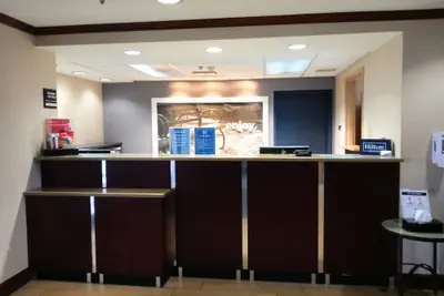 Photo 3 - Hampton Inn and Suites Kokomo