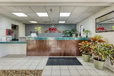 Photo 4 - OYO Hotel Grenada West