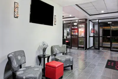 Photo 3 - Ramada by Wyndham Pearl/Jackson Airport
