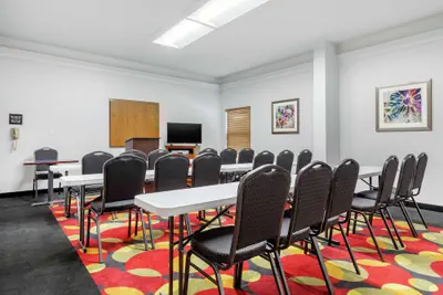 Photo 5 - Hampton Inn Brookhaven