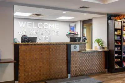 Photo 5 - Hampton Inn Portsmouth Central