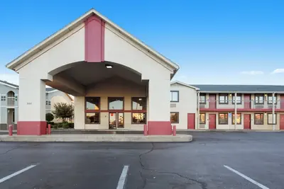 Photo 2 - Red Roof Inn Oklahoma Airport – I-40 W/Fairgrounds