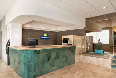 Photo 3 - Days Inn by Wyndham Miami Airport North