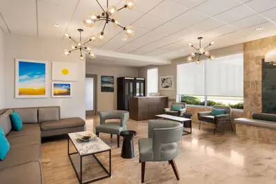 Photo 5 - Days Inn by Wyndham Miami Airport North