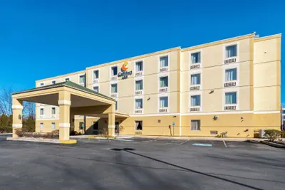 Photo 2 - Comfort Inn Mechanicsburg - Harrisburg South