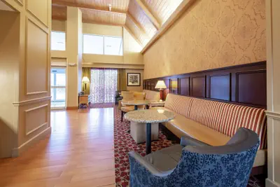 Photo 4 - Hampton Inn & Suites Williamsburg-Richmond Rd.