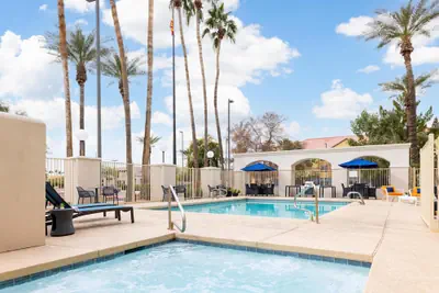 Photo 2 - Hampton Inn Phoenix/Chandler