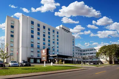 Photo 2 - DoubleTree by Hilton Hotel Niagara Falls New York