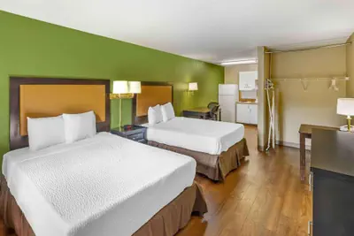 Photo 5 - Studio 6 Suites Sacramento Northgate CA