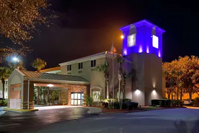 Photo 2 - Sleep Inn Ormond Beach - Daytona