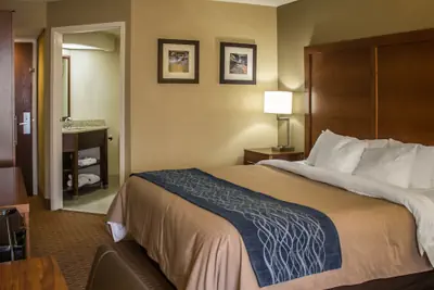 Photo 4 - Quality Inn Akron South