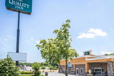 Photo 2 - Quality Inn Greenwood Hwy 25