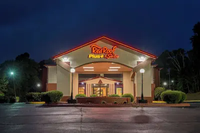 Photo 2 - Red Roof Inn PLUS+ & Suites Opelika