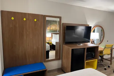 Photo 3 - Days Inn by Wyndham Clanton AL
