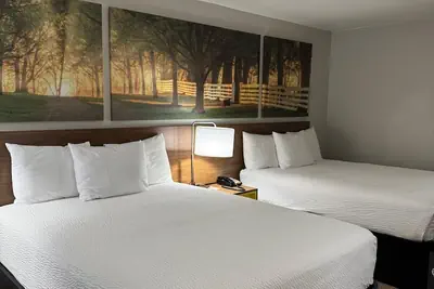 Photo 4 - Days Inn by Wyndham Clanton AL