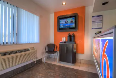 Photo 5 - Motel 6 San Ysidro, CA - San Diego - Border