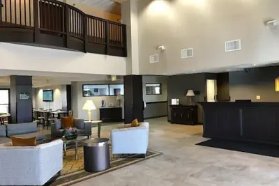 Photo 2 - Wingate by Wyndham Pueblo