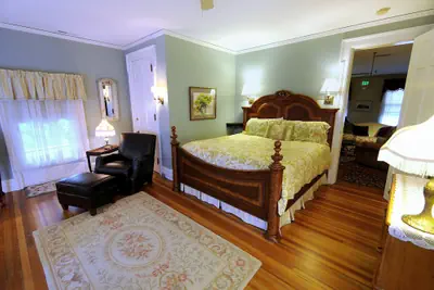 Photo 5 - Oliver Inn Bed and Breakfast