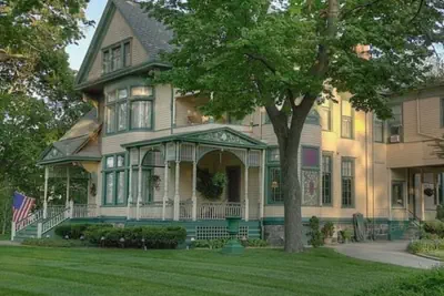Photo 2 - Oliver Inn Bed and Breakfast