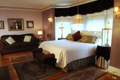 Photo 3 - Oliver Inn Bed and Breakfast