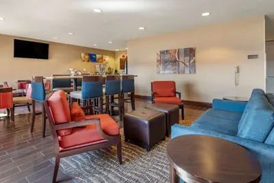 Photo 3 - Comfort Inn Shelbyville North