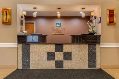 Photo 5 - Quality Inn Bloomington near University