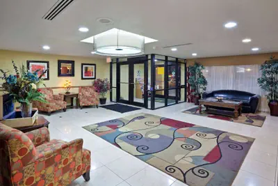 Photo 3 - La Quinta Inn & Suites by Wyndham Salina