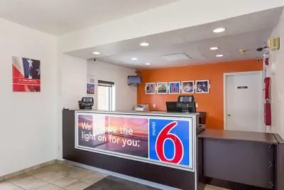 Photo 4 - Motel 6 Baton Rouge, LA - Southeast