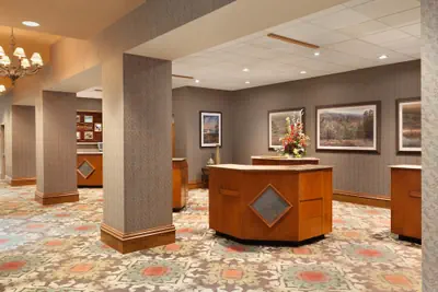 Photo 4 - Chateau On The Lake Resort Spa and Convention Center