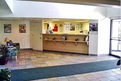 Photo 3 - Motel 6 Albany, NY