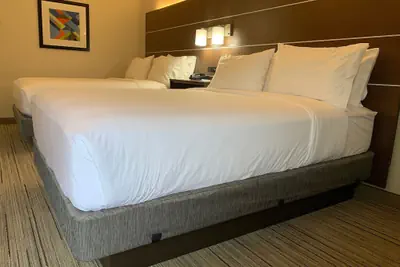 Photo 3 - Holiday Inn Express Hillsborough by IHG