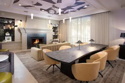 Photo 3 - The Paramount Hotel