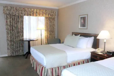 Photo 2 - Stoweflake Mountain Resort & Spa