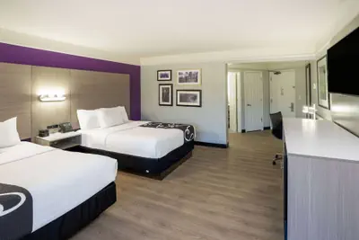 Photo 5 - La Quinta Inn & Suites by Wyndham Birmingham Hoover