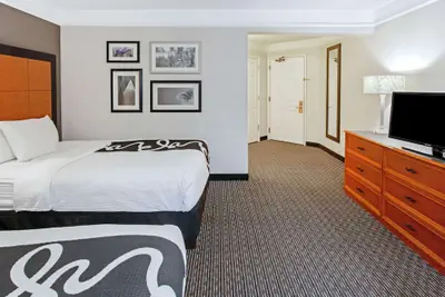 Photo 4 - La Quinta Inn & Suites by Wyndham Birmingham Hoover