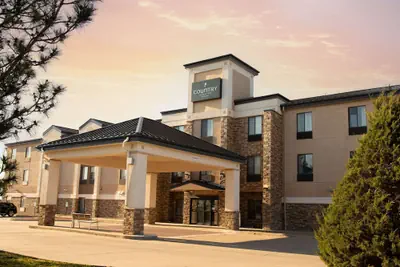 Photo 2 - Country Inn & Suites by Radisson, Garden City, KS
