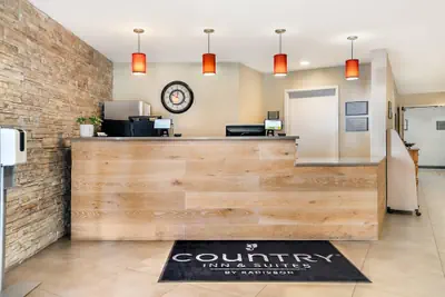 Photo 5 - Country Inn & Suites by Radisson, Frederick, MD