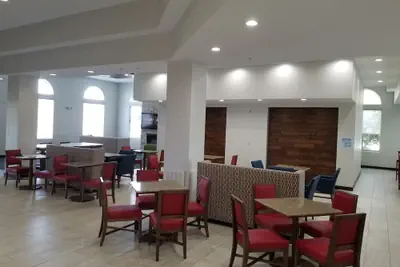 Photo 4 - Holiday Inn Express Birch Run - Frankenmuth Area by IHG